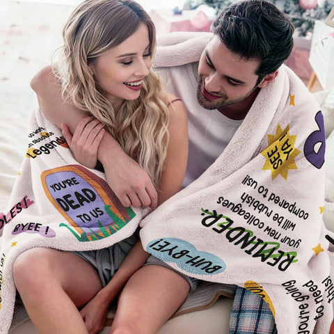 Stelogiift Traitor Blanket is travel-ready and easy to pack.