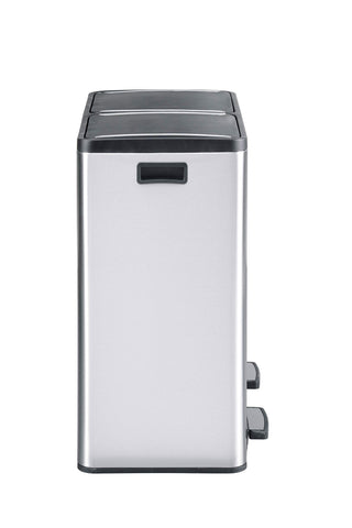 Step N' Sort removable inner buckets for quick emptying and cleaning.