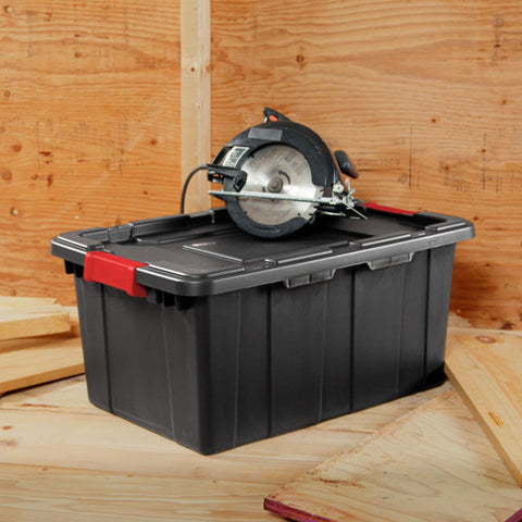 Drip resistant lid on Sterilite tote protects contents from moisture