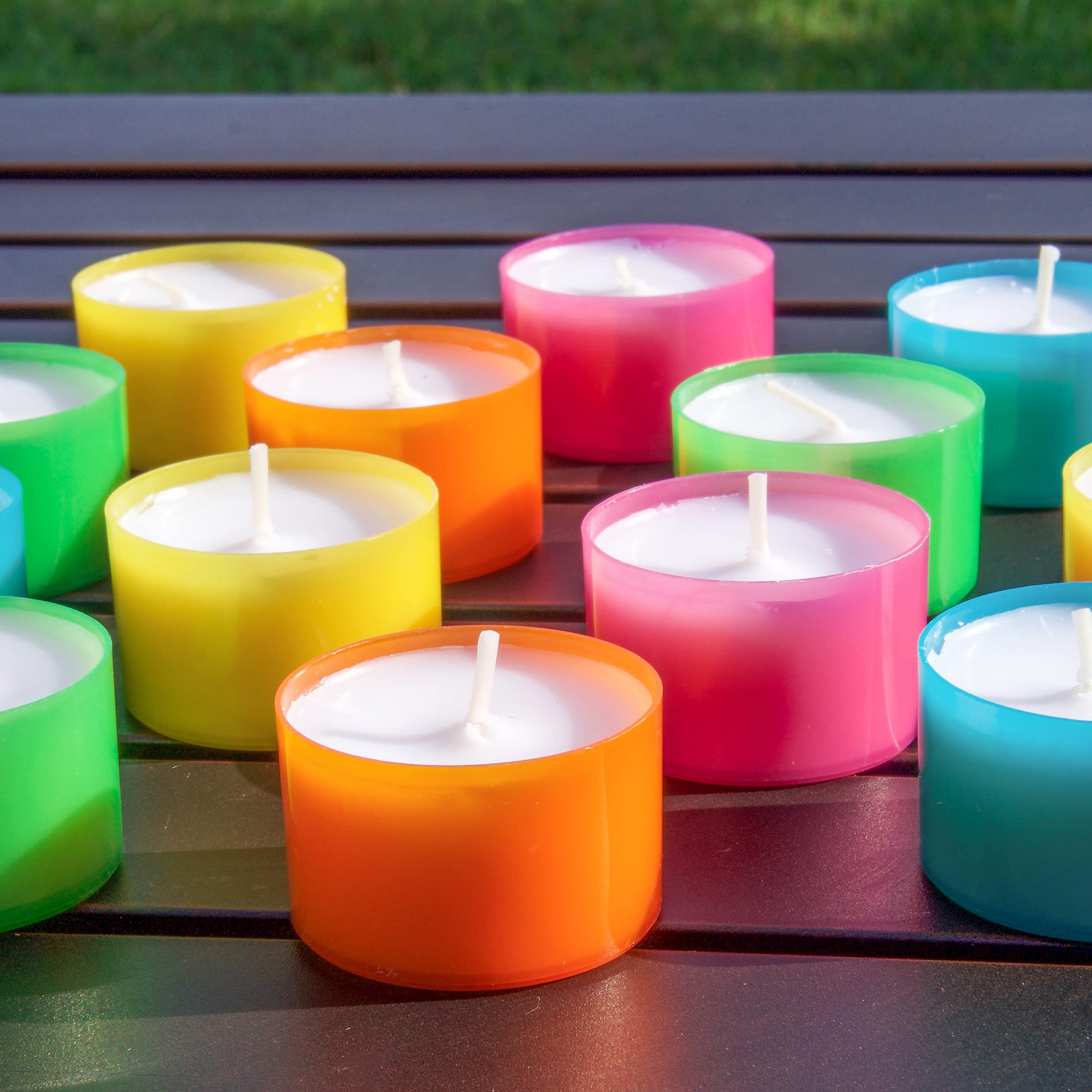 Stonebriar tealight wick detail shows a 100% cotton wick for clean burn