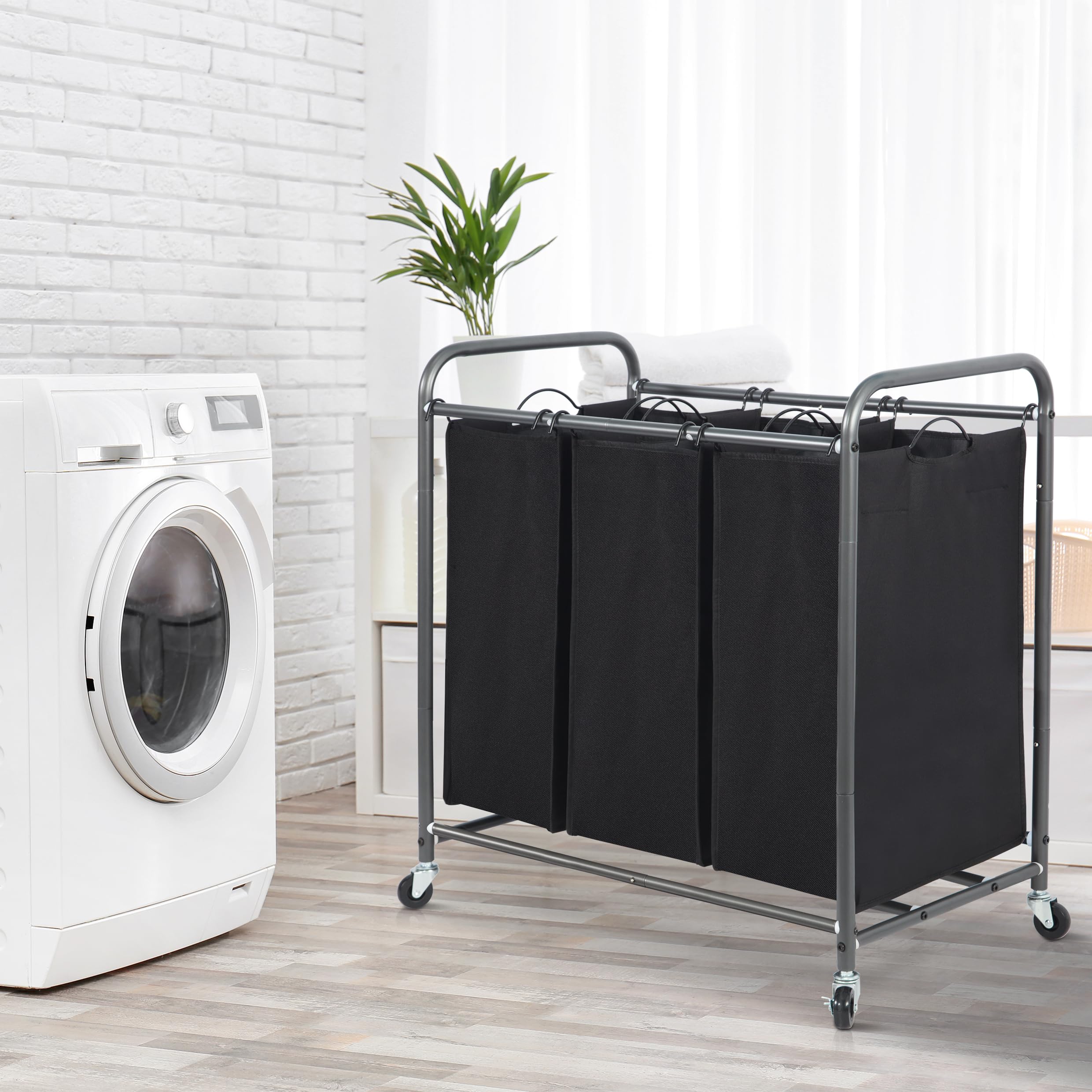 STORAGE MANIAC heavy-duty frame supports tall bags and heavier loads.