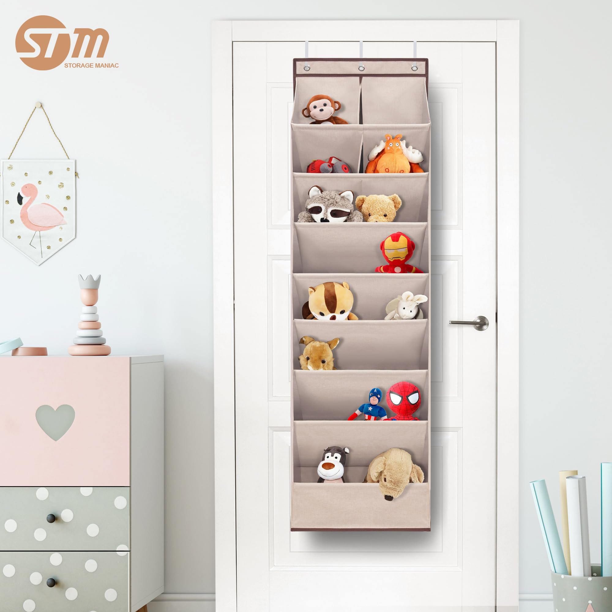 Storage Maniac dorm-friendly solution helps keep belongings organized.