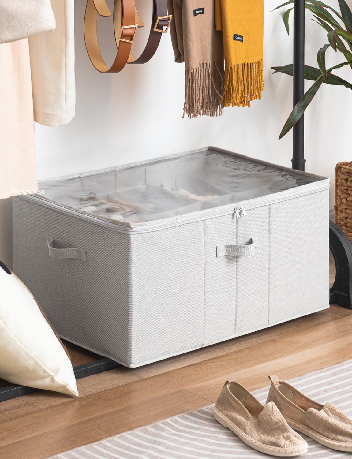 StorageWorks bottom plate adds stability for sturdy storage