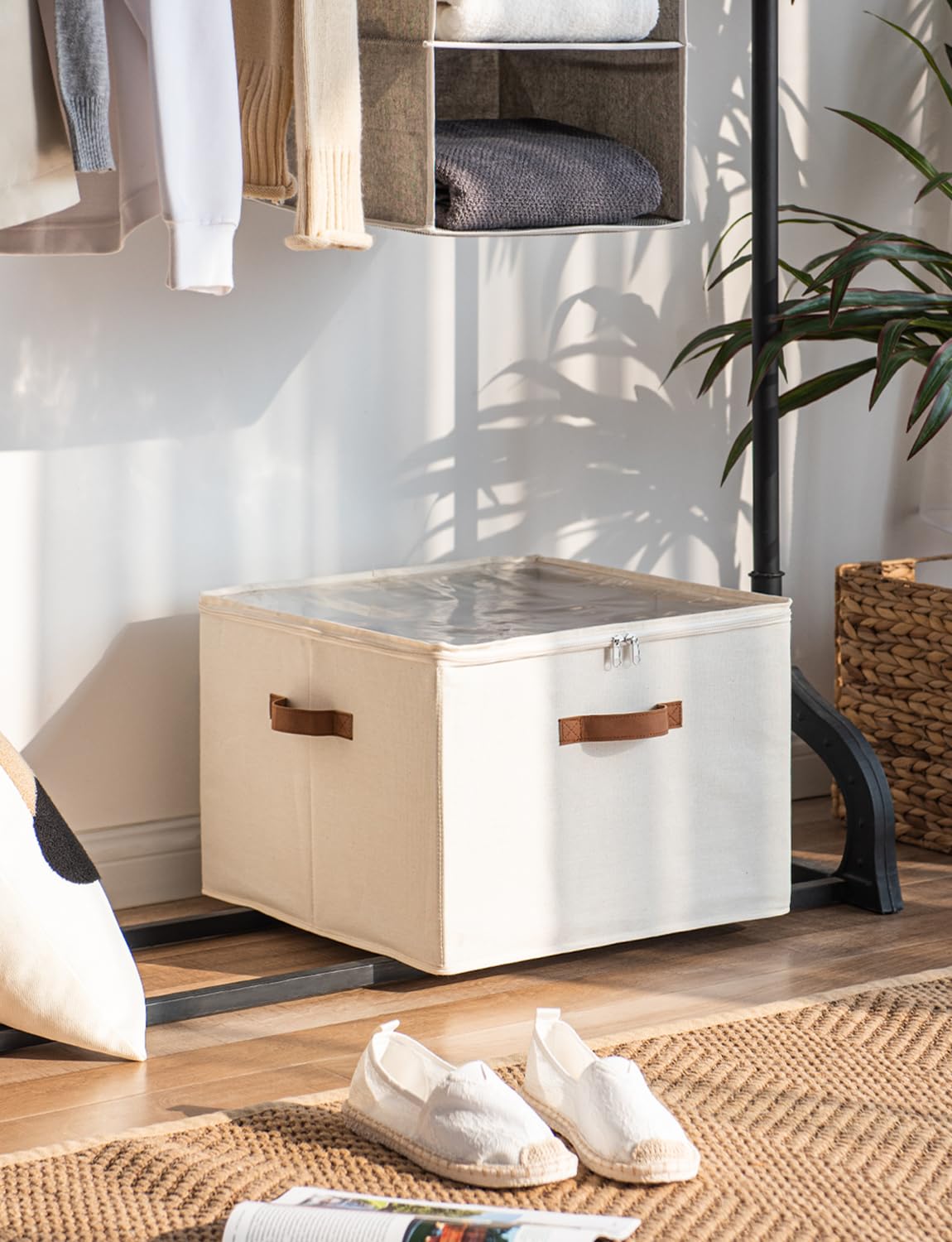 StorageWorks reinforced handles enable easy moving and positioning.