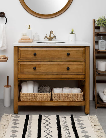 Fits standard toilets for convenient bathroom organization