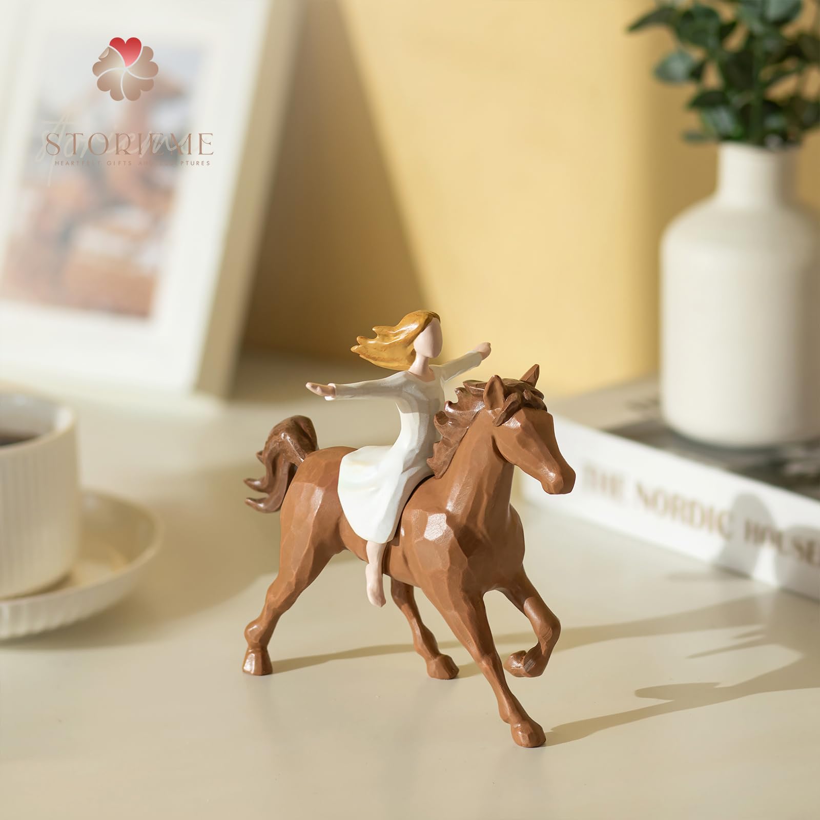 Storieme ready gift box horse sculpture for horse lovers