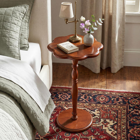 STO'SENSE solid wood legs provide stable support and premium feel