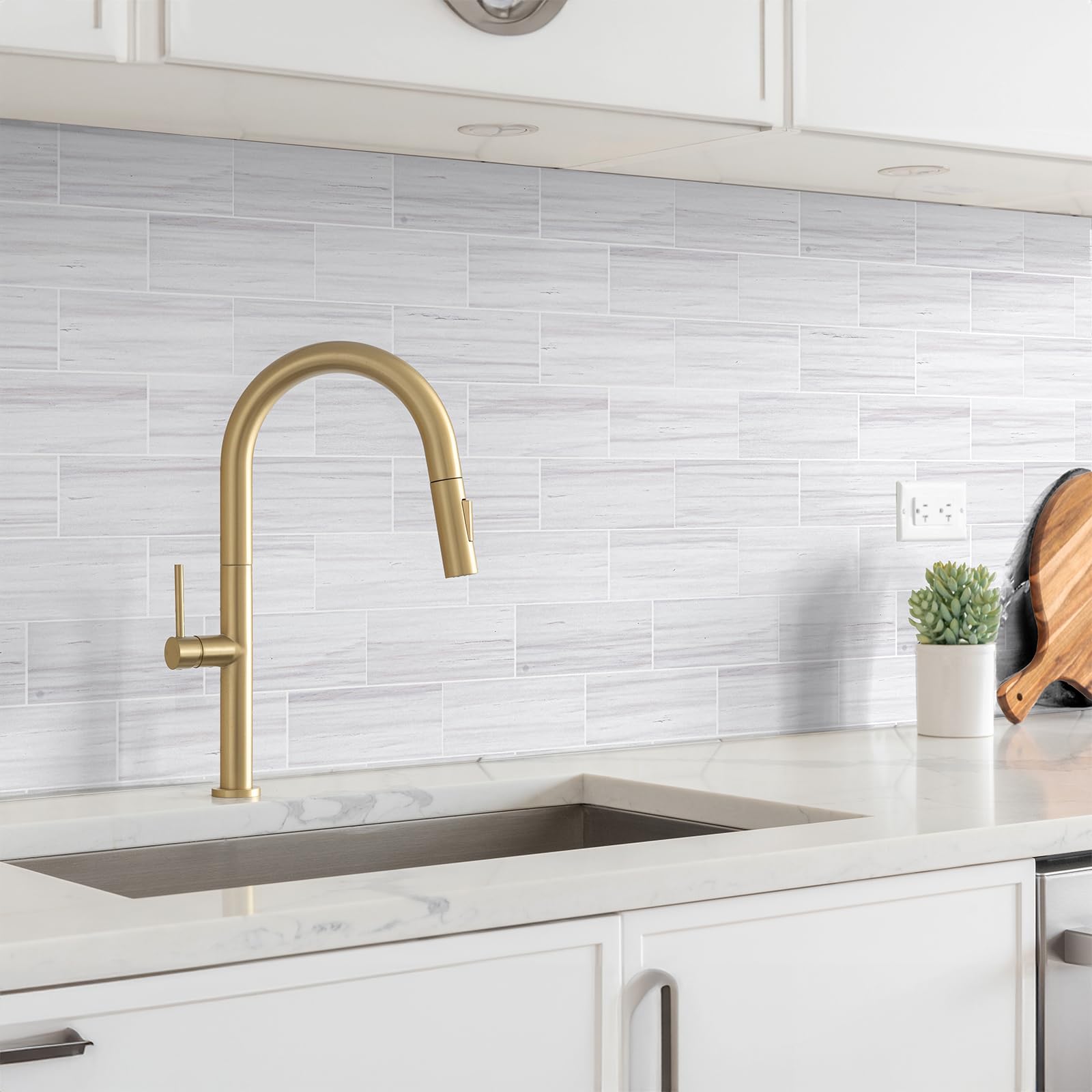 StyloVue marble texture tile close-up highlighting premium style