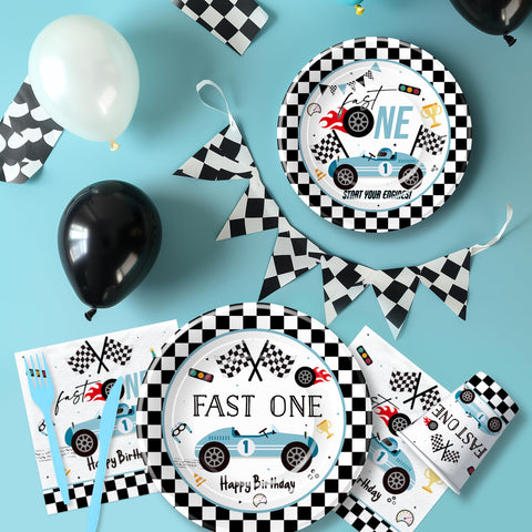 Suhelkit Fast One paper cups with blue race car motif