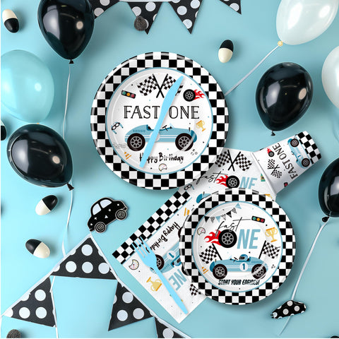 Suhelkit Fast One tableware set serves 24 guests with cohesive theme