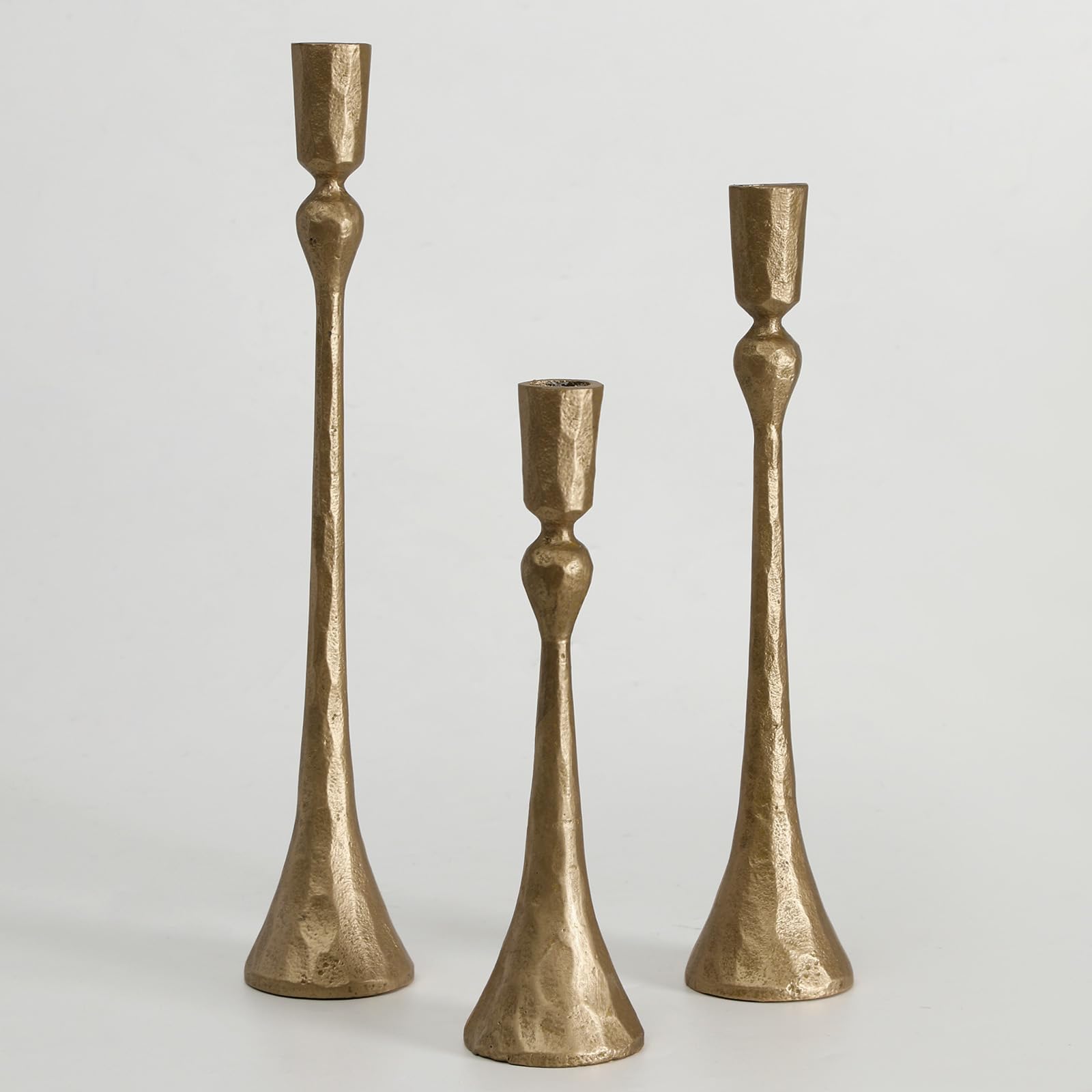 SUJUN gift-ready candle holder set adds thoughtful warmth to homes