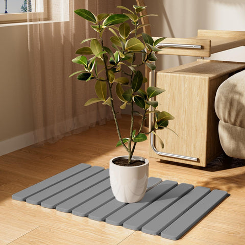 Care note: avoid dark drinks to prevent staining on Summer&Kiss mat.