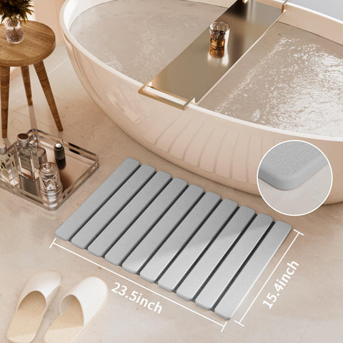 Summer&Kiss quick-dry diatomite mat drains moisture rapidly after use.