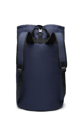 SUOVOCK laundry bag backpack front pocket keeps detergents and essentials organized.