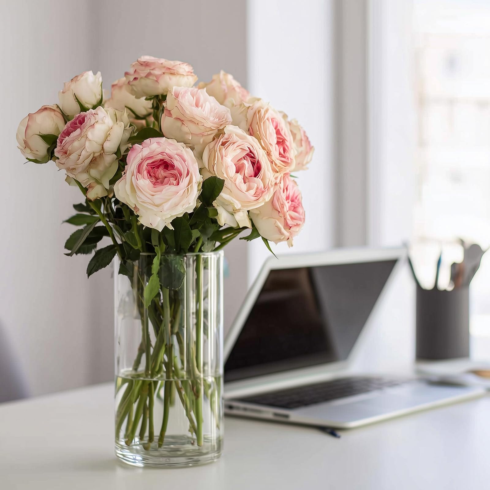 SUPMIND wedding decor vases create eye-catching centerpieces for celebrations.