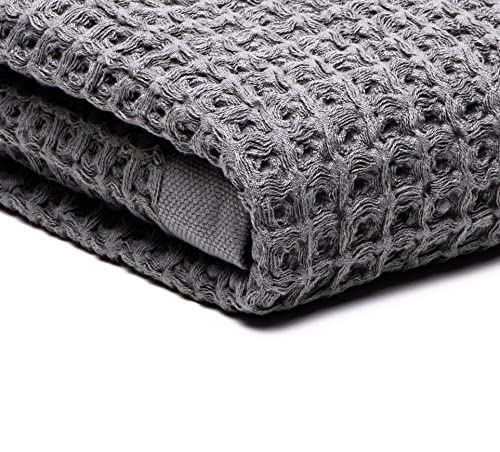 Large SUTERA Silverthread bath towel measuring 31x57 inches in grey
