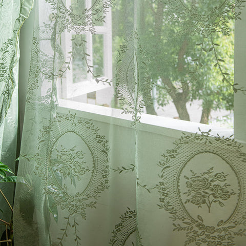 Sutuo Home easy-care fabric is machine washable for busy homes.