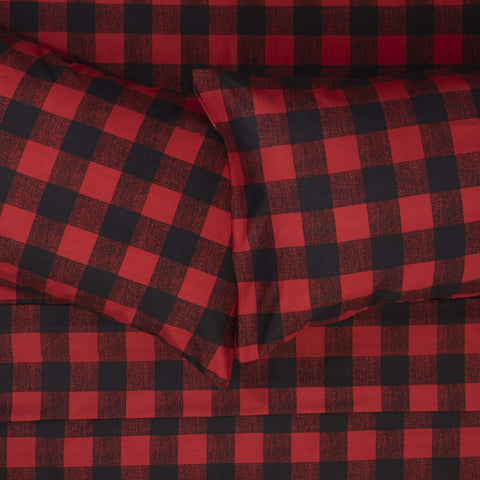 Sweet Home Collection deep-pocket queen sheets adapt to thick mattresses.
