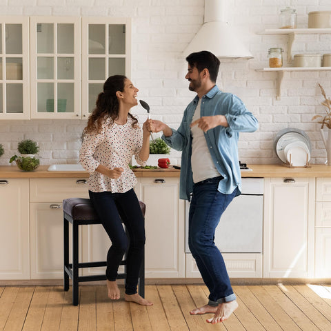 Sweetcrispy bar stools with modern silhouette elevate any space.