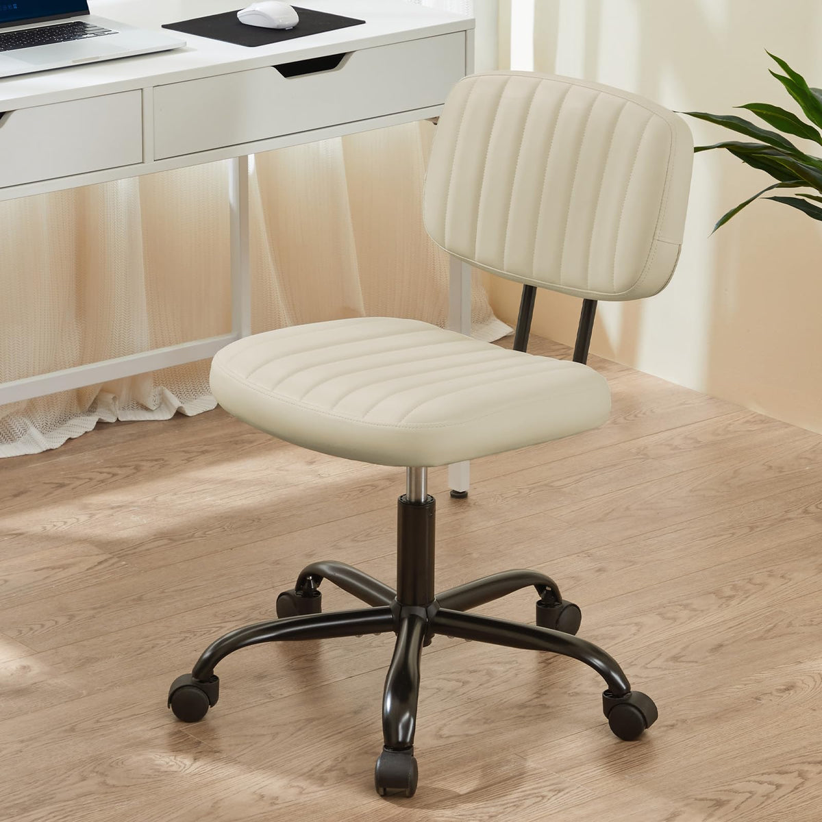Sweetcrispy small office chair seat with breathable PU leather for all day comfort
