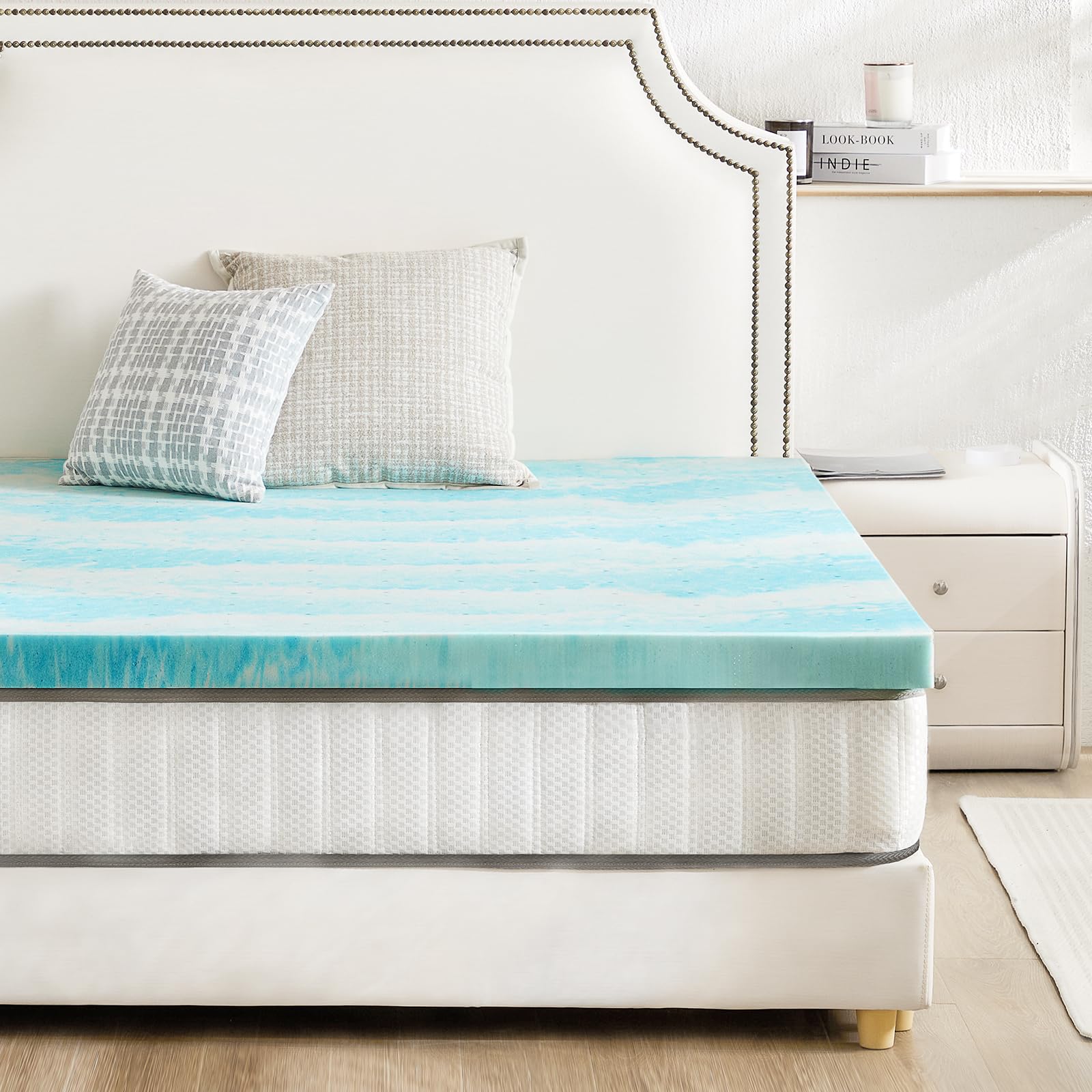Sweetcrispy topper in an RV setup highlights travel-friendly comfort.