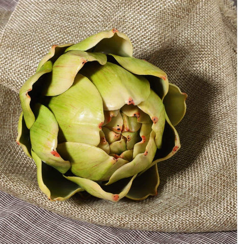 Sxowihz artichoke finish with lifelike sheen for realistic greenery.