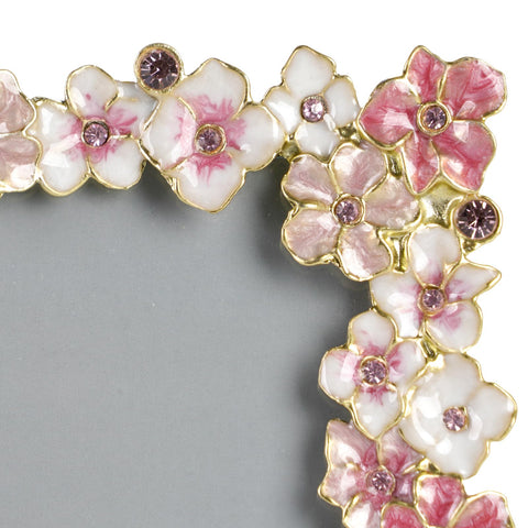 Synovana Pink Flower Frame gift-ready packaging enhances gifting moments.