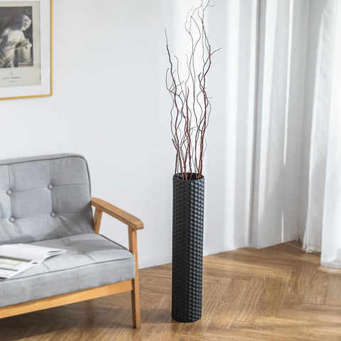 Sziqiqi metal floor vase set provides durable, long-lasting decor for busy homes.