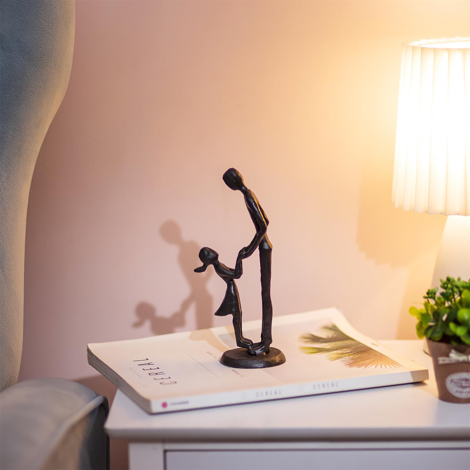 Sziqiqi handcrafted cast iron figurine with timeless appeal