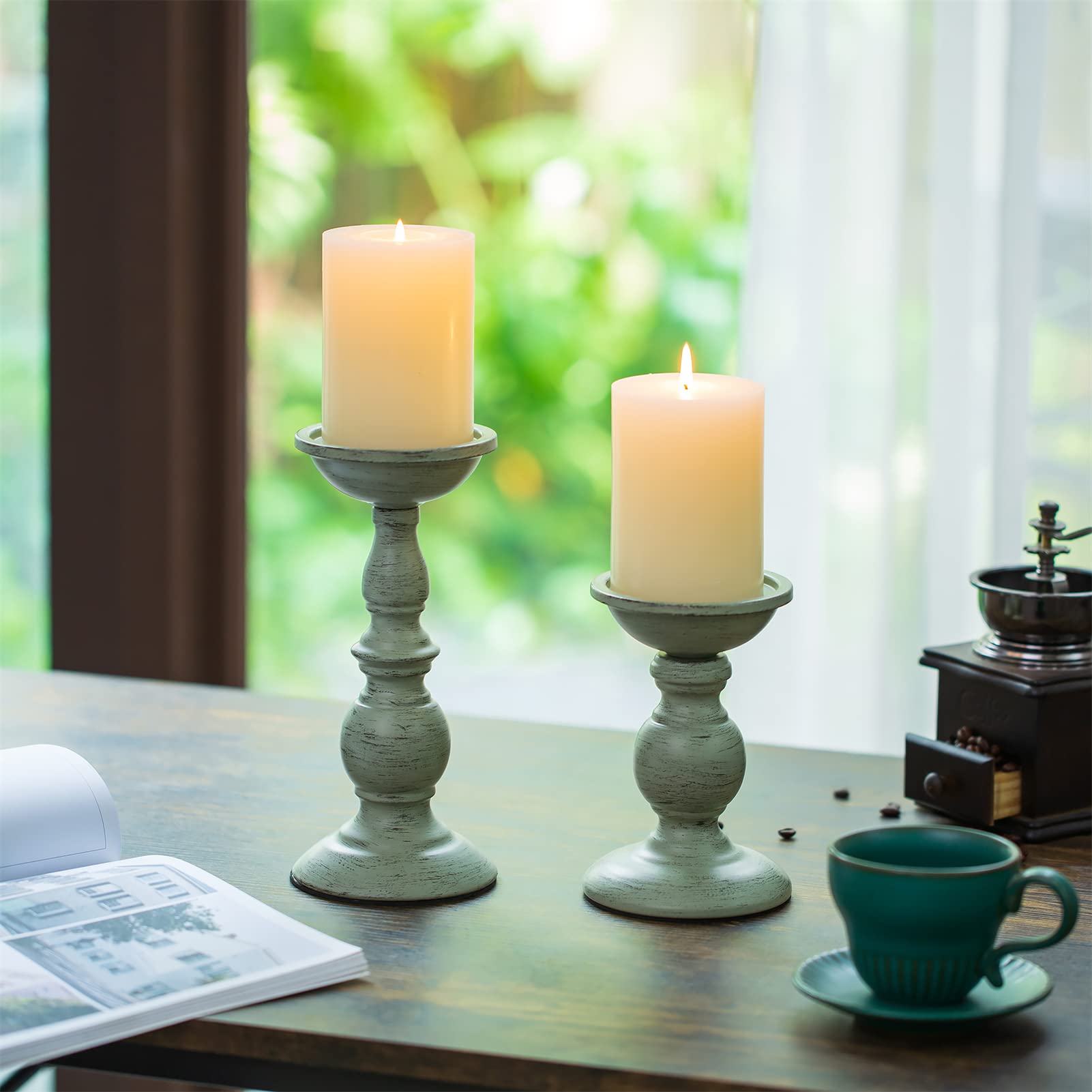 Sziqiqi Retro Iron Candle Holder large pillar display ideal for focal dining accents.