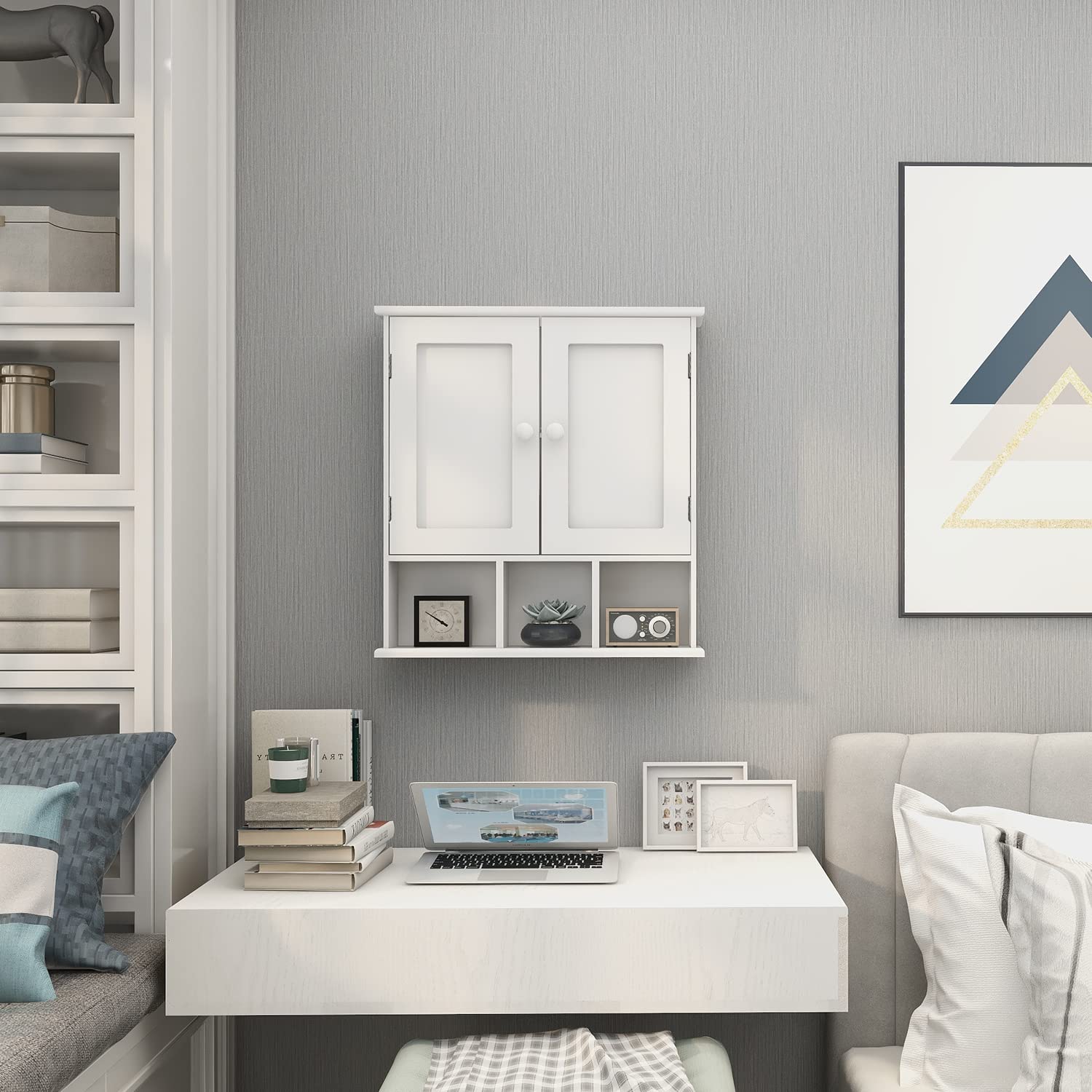 TaoHFE adjustable shelves demonstrate customizable storage height