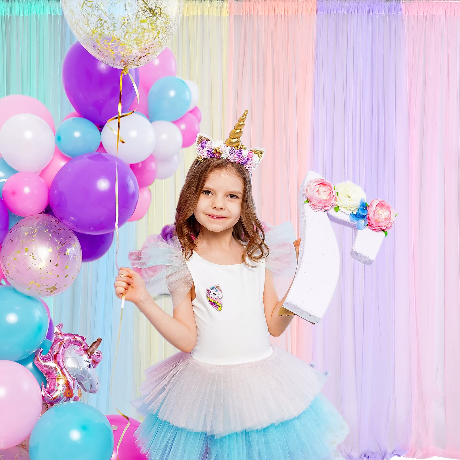 Tatuo unicorn-themed party background ideal for memorable birthday photos