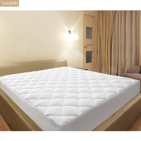 Taupiri deep-pocket design fits mattresses up to 21 inches.