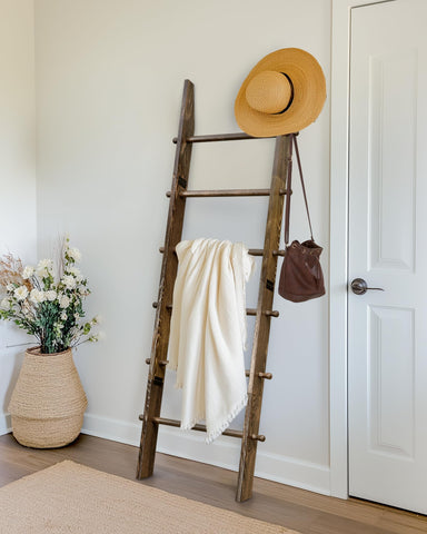 TEAKMAMA blanket ladder dimensions 18.1W by 66.2H for compact spaces.