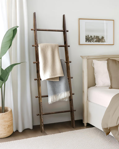 TEAKMAMA blanket ladder with side pegs for hats and bags storage.
