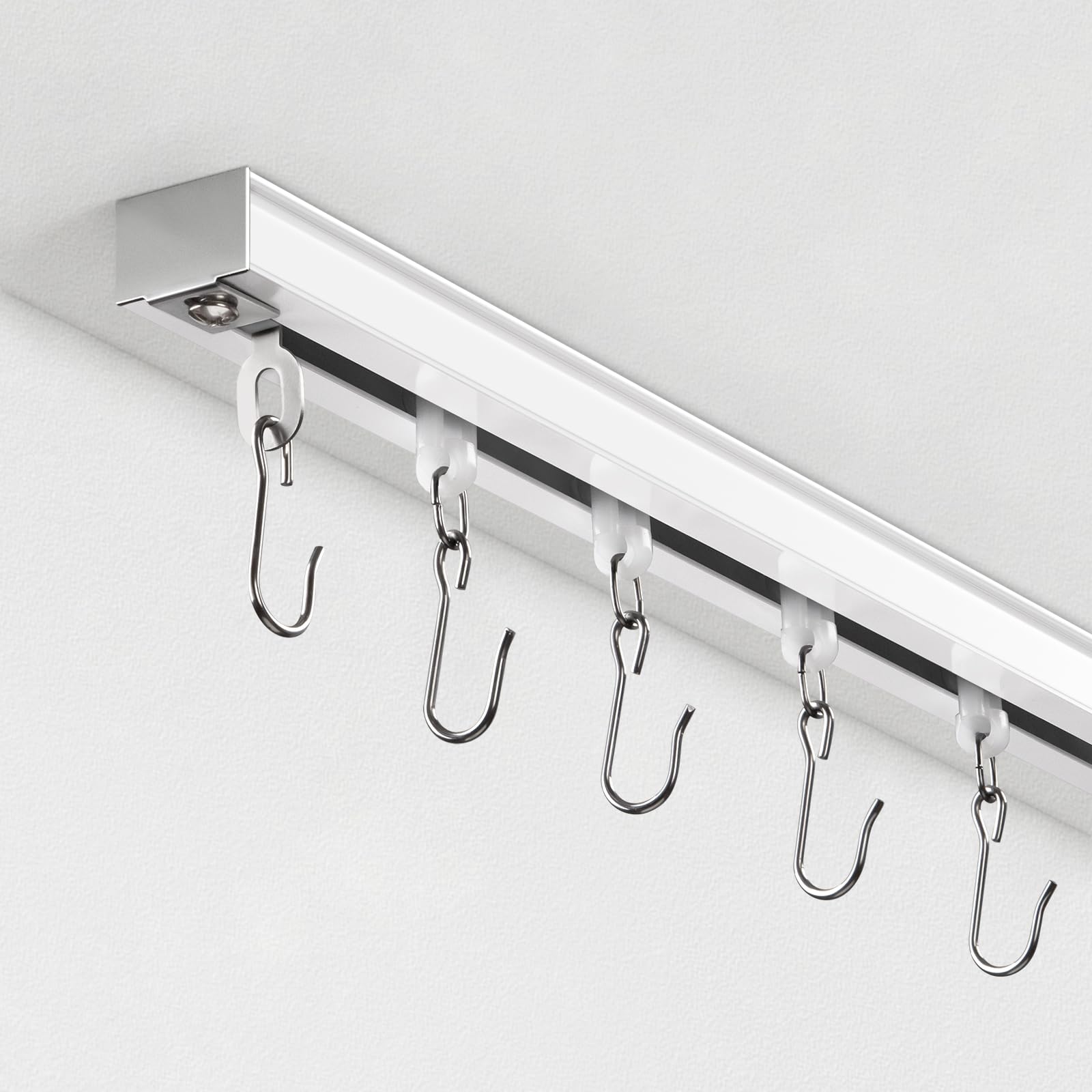 TEAKMAMA ceiling curtain track with roller hooks enables smooth, quiet sliding.