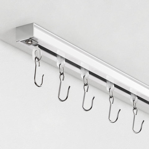 TEAKMAMA ceiling curtain track with roller hooks enables smooth, quiet sliding.