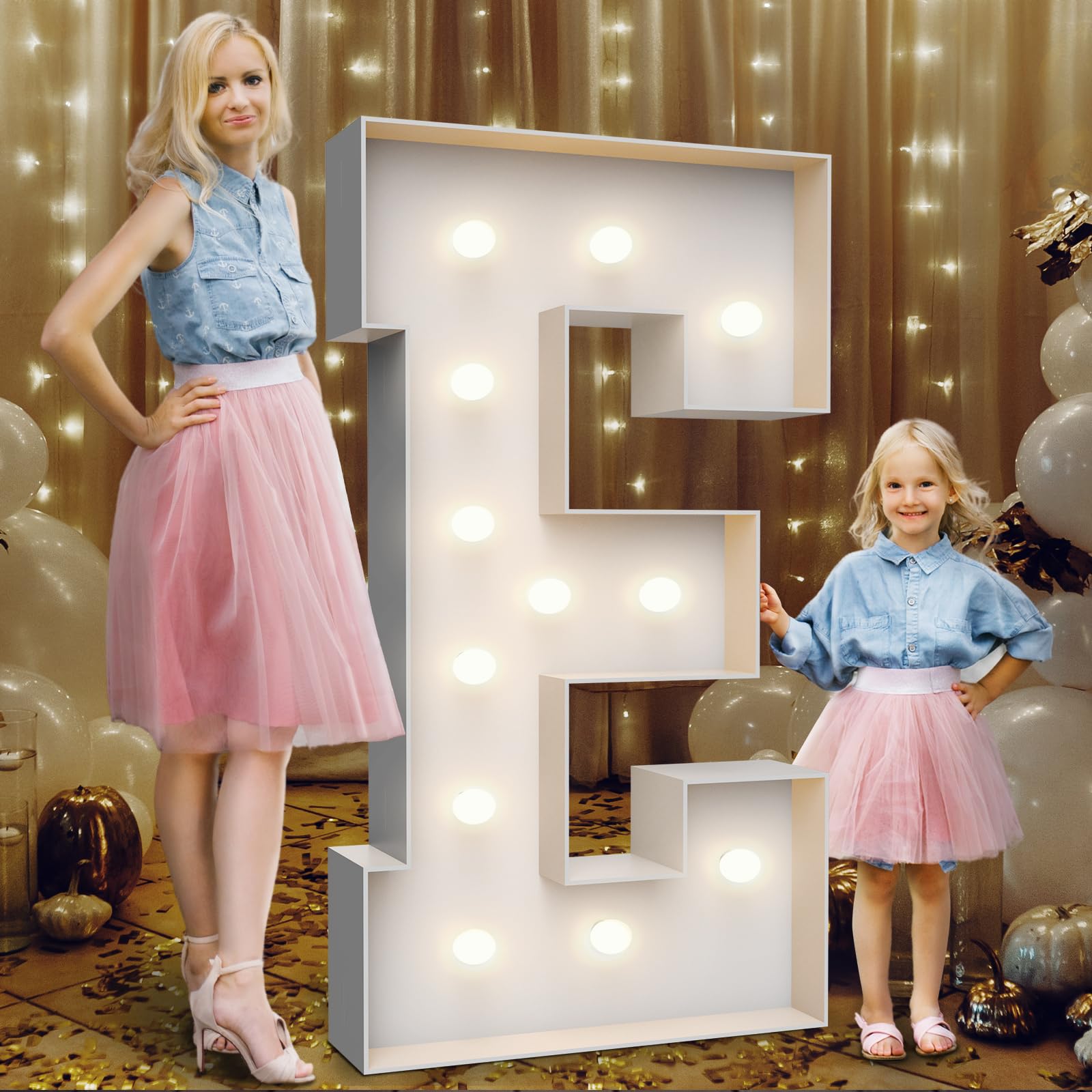 Teebloom 4ft E marquee light creates a dramatic birthday or wedding backdrop.