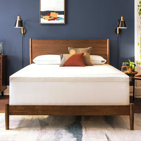 Tempur-Pedic Cloud topper 2in foam close-up showing adaptive comfort for pressure points