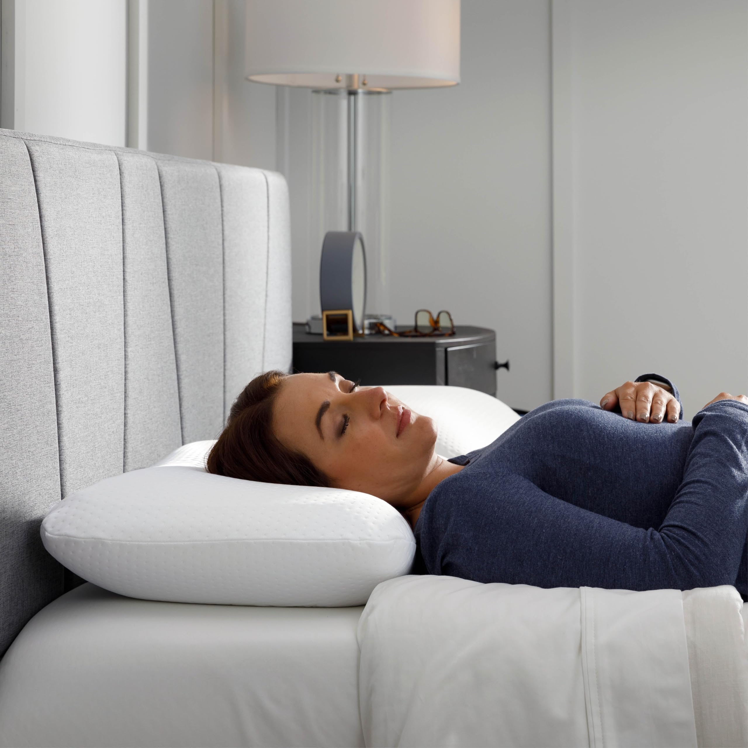 TEMPUR-Symphony Pillow care label indicating easy wash and longevity.