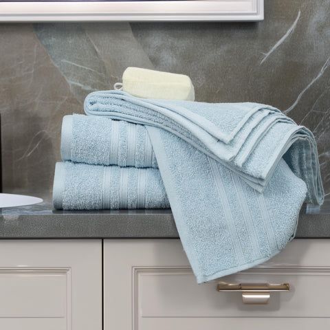 Tens Towels lightweight quick-dry fabric shown.
