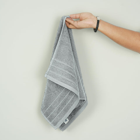 Tens Towels soft fine cotton weave offers plush feel and gentle daily dryness.