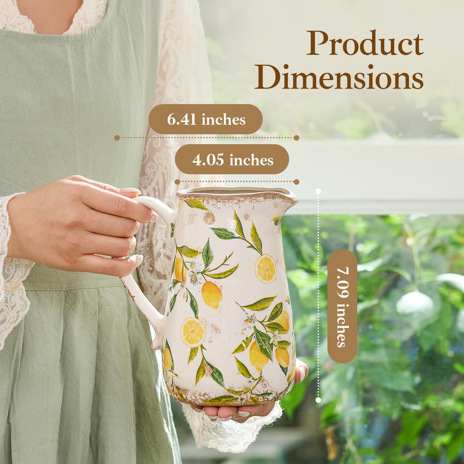 Teweiqi 7-inch vase serves as a versatile centerpiece for tables.