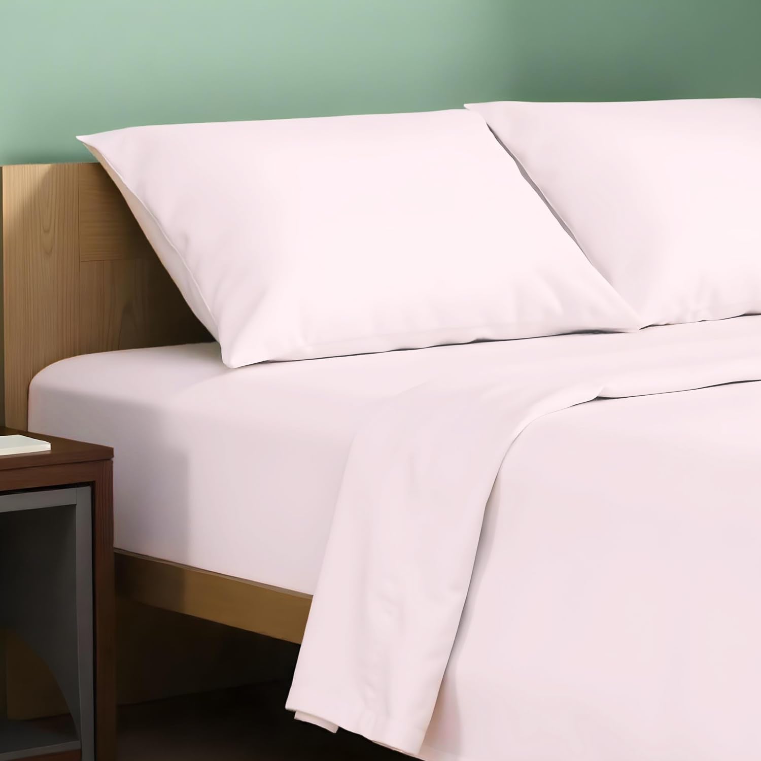 Texas Linen Co. California King top sheet close-up shows crisp percale and cooling comfort.