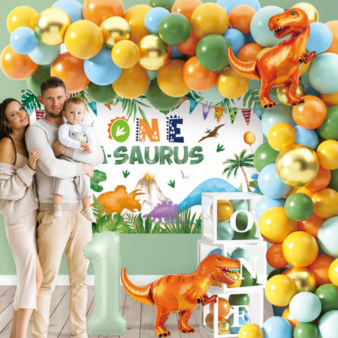 THAWAY One a Saurus high chair banner keeps the birthday moment in focus.