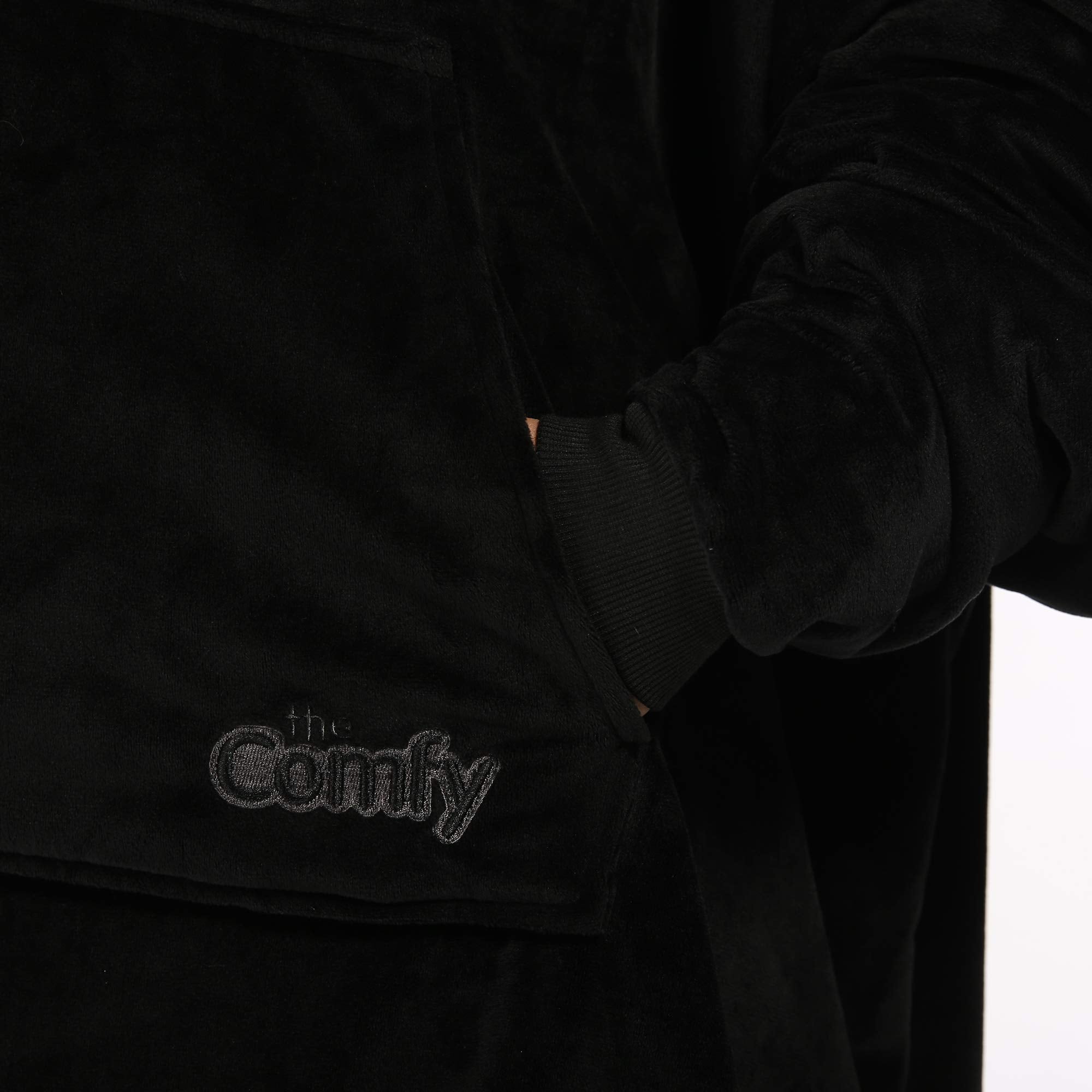 The Comfy Original machine-washable tag in black for easy care after use
