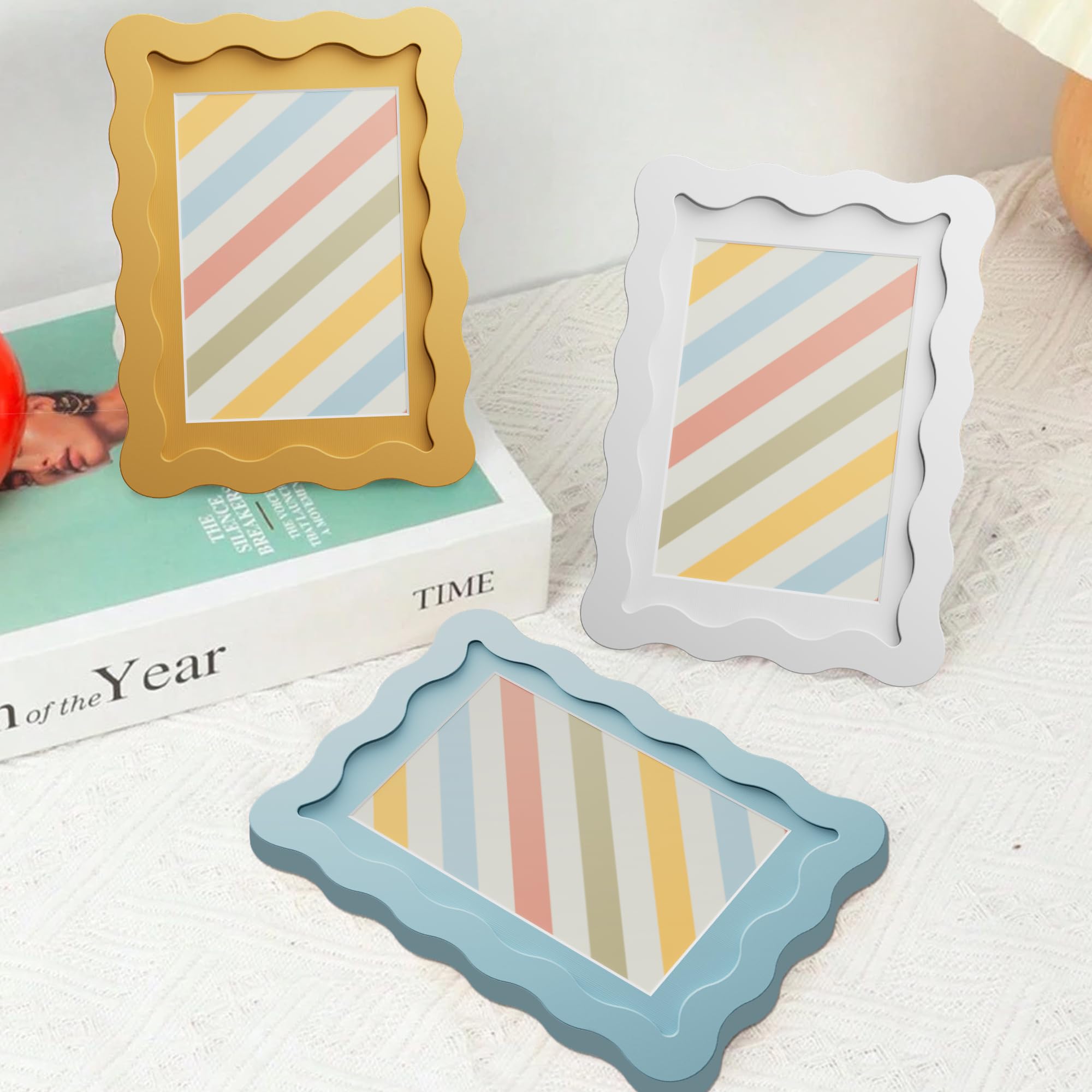 THKRLOF wall or tabletop display for flexible decorating.