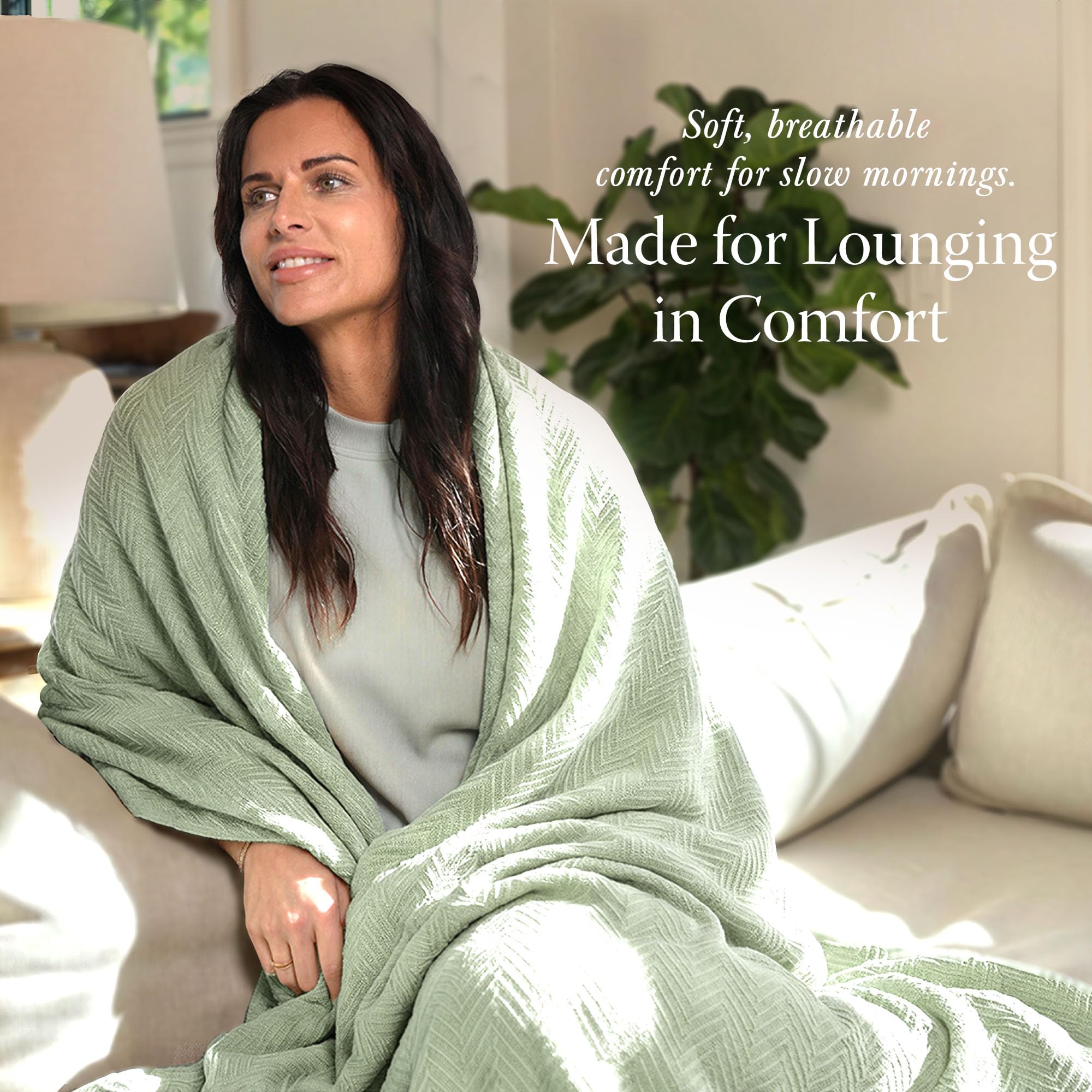 Threadmill king-size blanket on bed demonstrates generous coverage for large beds