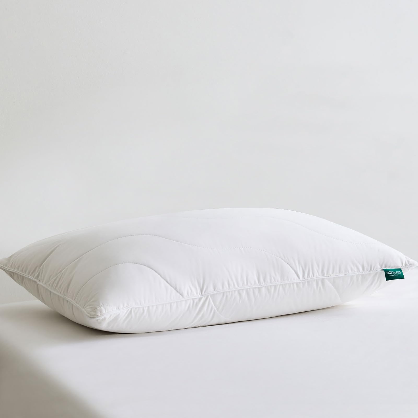 Three Geese pillow-packaging showcases hotel-grade quality suitable for gifting.