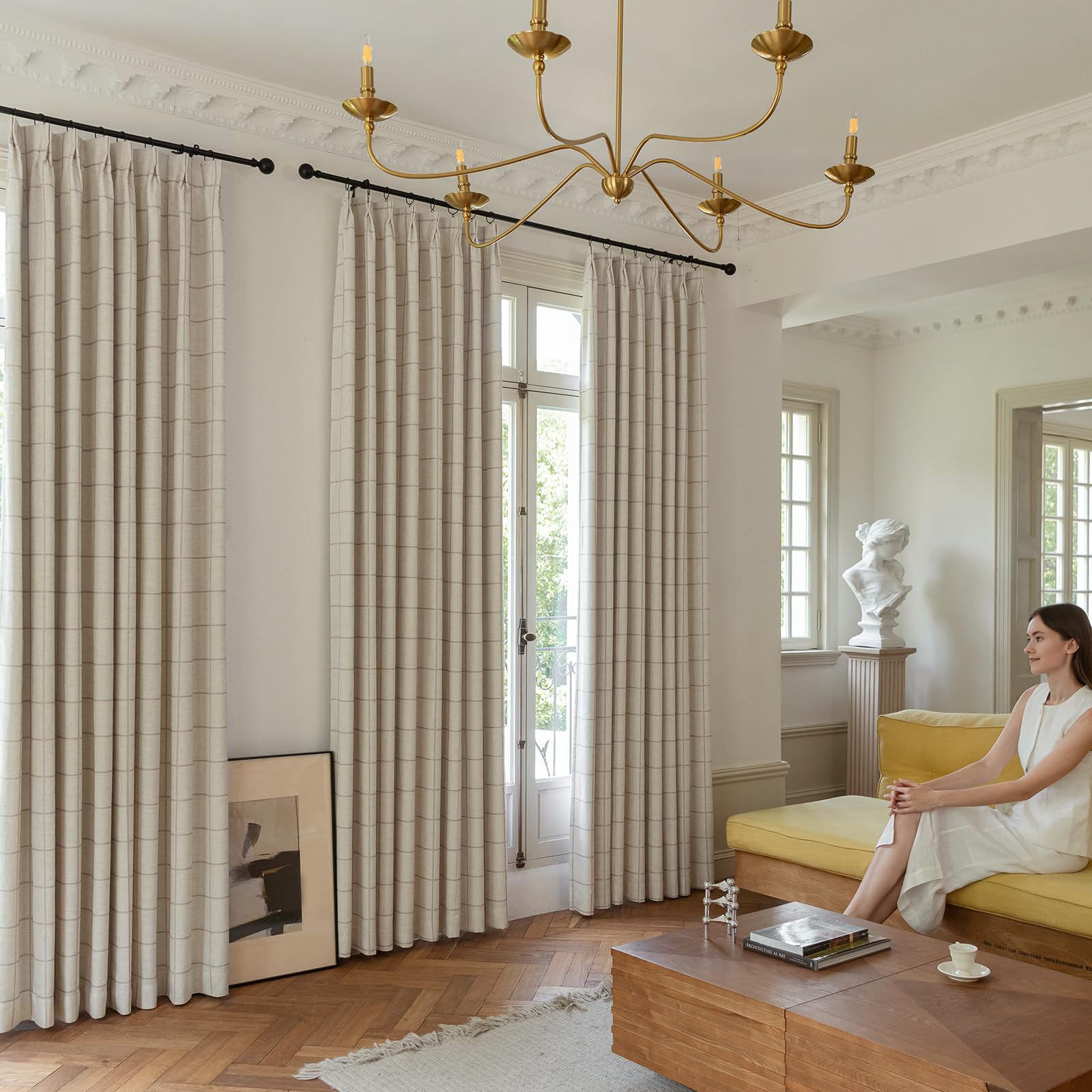 Three Girls double-layer curtains with thermal insulation reduce heat transfer and improve privacy.
